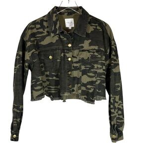 LELIS Women's Small Camouflaged Trucker Jacket Raw Step Cropped Hem